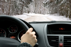 146769068_driving_in_snow